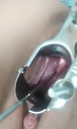 《稀缺资源 震撼狠货》推特字母圈网红SM界天花板重度性虐大师【I_m_ur】各种极限调教私拍~扩张 异物 虐阴虐尿道花样繁多 截图3