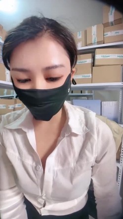 仓库管理员【林安安】上班偷播 丝袜美腿 跳蛋狂震 截图3
