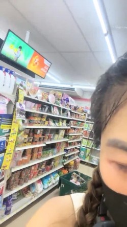 重磅，火爆健身尤物，【健身桃桃】，高端场会牛郎嗑药操喷，欲望得到了充分释放，水不停，被操的高潮好多次 截图13