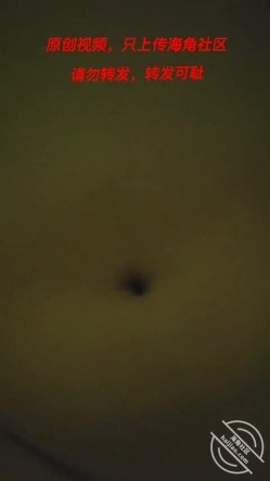 【披风少年爱老妈】迷奸+强奸？安眠药+酒后续，一镜到底，中途老妈惊醒迷奸变强奸 截图15