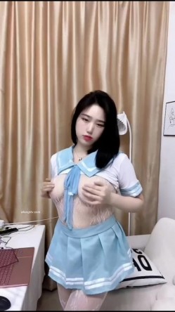 快手高冷美女 ️-芝士姐姐- ️：OL制服、包臀裙子，实在是太美，自慰、啪啪、摇胸舞，扭胯 太诱人！。 截图11