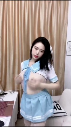 快手高冷美女 ️-芝士姐姐- ️：OL制服、包臀裙子，实在是太美，自慰、啪啪、摇胸舞，扭胯 太诱人！。 截图14