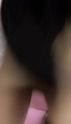 颜值不错苗条妹子慢慢脱掉道具自慰秀 椅子上多种道具跳弹道具JJ抽插 很是诱惑不要错过 截图7