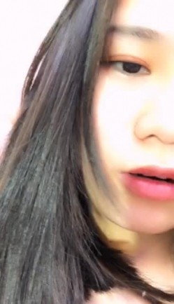 颜值不错苗条妹子慢慢脱掉道具自慰秀 椅子上多种道具跳弹道具JJ抽插 很是诱惑不要错过 截图10