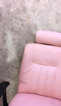 颜值不错苗条妹子慢慢脱掉道具自慰秀 椅子上多种道具跳弹道具JJ抽插 很是诱惑不要错过 截图11