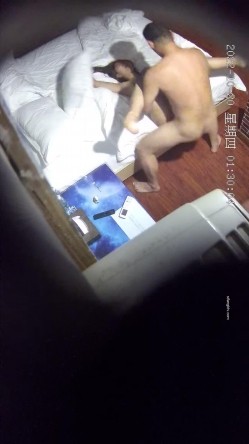 ️Hotel监控偷拍 ️全网首发房型 ️十月极速首发 ️小情侣午夜开房激情做爱 骑乘猛摇真疯狂 截图9