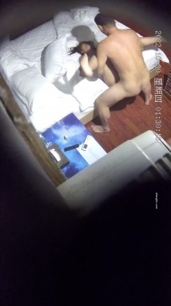 ️Hotel监控偷拍 ️全网首发房型 ️十月极速首发 ️小情侣午夜开房激情做爱 骑乘猛摇真疯狂 截图10