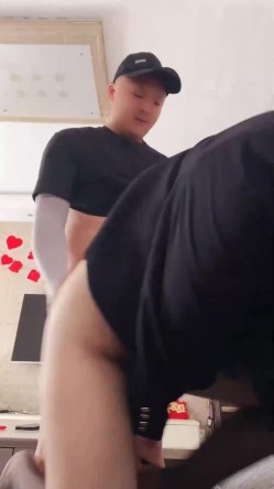 【泡泡马】白领御姐~! 白皙身材~户外刺激车震~无套啪啪 截图6