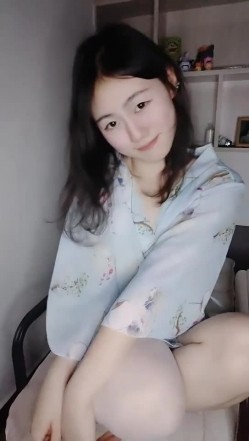 新人良家学生妹，【鱼妹啊】，约炮车震遇阳痿男，第一次太激动，浪费了感情，完美露脸 截图15