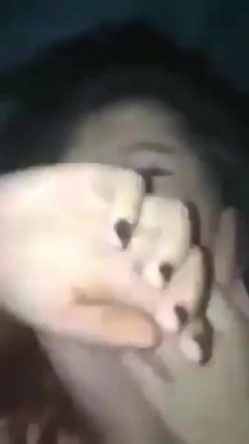 操漂亮少妇 注意音量 不然隔壁听到会吓一跳 以为是强奸 叫声像狼嚎 截图9