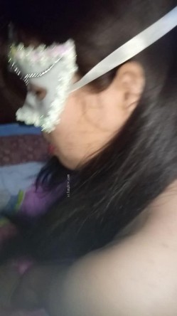 露脸才是王道！济南女大学生【玲子】如何被男友调教成淫娃的自拍视图~露出野战公交车上口交~极度反差 截图6