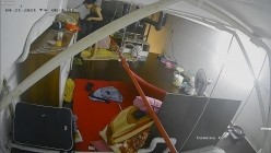 【极品稀缺 ️破解摄像头】极品服务员宿舍日常 ️小姐姐年轻美乳好坚挺 穿搭职业装制服很有气质 距离超近 高清1080P版 截图1