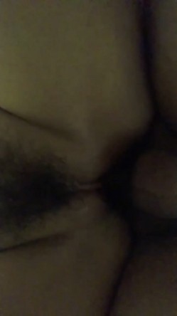 云盘精品泄密！济南眼镜反差婊【刘孟淑】不雅露脸自拍视图流出完整版，紫薇居家日常与小胖男友各种啪啪，叫声就骚的狠 截图10