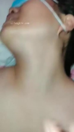 极品骚货淫妻『成都夫人』多名单男群P淫乱啪啪 肉棒抽插 前后夹鸡 淫乱刺激 野外露出啪啪 截图4