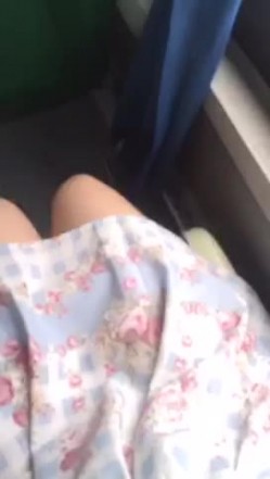清纯可爱甜妹『夏小寒』福利合集 ️清纯的身体 淫荡的灵魂 公交车露出各种反差行为 清纯白月光竟然这么骚 截图2