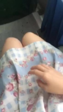 清纯可爱甜妹『夏小寒』福利合集 ️清纯的身体 淫荡的灵魂 公交车露出各种反差行为 清纯白月光竟然这么骚 截图11
