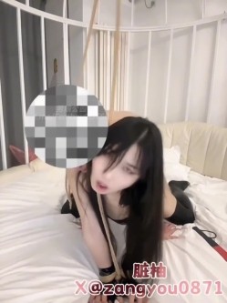 脏柚 国产极品超人气TS，走定制AV类企划路线，作品多为重口味，慎入慎入 截图3