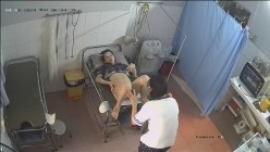 黑客破解医院妇产科监控摄像头 完美正面角度高清偷拍几个孕妇 最美年轻孕妇 阴蒂清晰可见 截图5