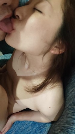 完美露脸天津反差大学生沈佳惠与男友日常不雅自拍流出 口爆刮毛虚拟做爱啪啪真实刺激 截图16