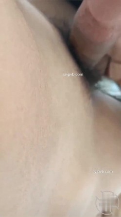 乱伦史上封神力作-《我与后妈的乱伦史》从拿下后妈再慢慢给她爆肛全过程 稀缺值得收藏 截图11