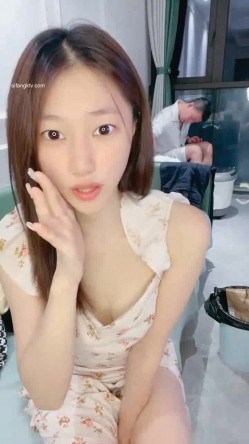 一线城市 某公司人事白领【小白呀呀】办公室里逼太痒 排气！ 截图3