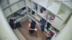 舞蹈班《监控破解》偷拍多位美女学员后台换衣服 截图16
