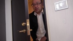 OFKU-191 Jカップ義母は夫のいる横で息子に襲われ、悶える巨肉体を必死で隠すのですが…※結局バレた 観月しおり 截图15