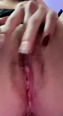 ️【最新抖音爆料】，风韵犹存大奶熟女【快乐虎姐姐】定制福利流出，热舞手指黄瓜疯狂自慰喷水 截图7