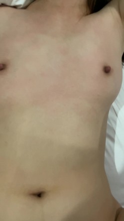 云端泄密山东省淄博市临淄区金山镇爱吃精颜射的骚逼少妇徐瑶 截图10