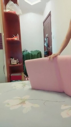 爽妹子露脸黑丝情趣激情大开，三个洞都可以玩道具，逼逼水很多都被玩的逼洞大开，炮击抽插都把自己干疼了高潮不断 截图15