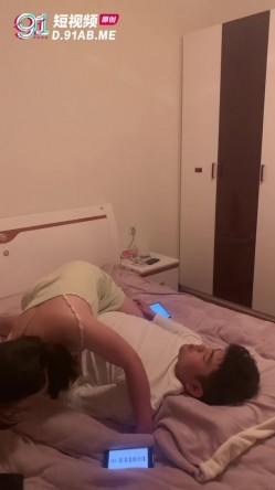 茗茗 最近较火的91眼镜骚妹 聚众淫乱扑克游戏 输牌惩罚肏穴 定制吃安眠药做爱 模拟迷奸 截图6