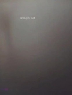 宇宙超强姐弟乱L灌醉大长腿极品姐姐插B，外面全是亲戚，按在厕所干屁眼，附泄密照和生活照 截图2