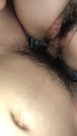 深圳爆乳空姐，极品美女，无套干炮，肉棒插得淫穴好多水水，太湿了，滑滑的 真是舒服极了！ 截图2