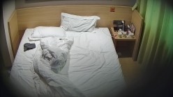 民宿酒店 卷毛哥带女朋友过暑假 女生很漂亮 皮肤身材全一流 特别是胸和屁股 圆润 截图8