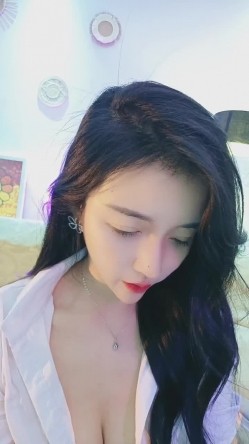 【高端奢华 ️顶级空姐】超美商务模特『小一一』极品女神重磅回归 又骚又御《此女只应天上有 人间谁配操一回》 截图1