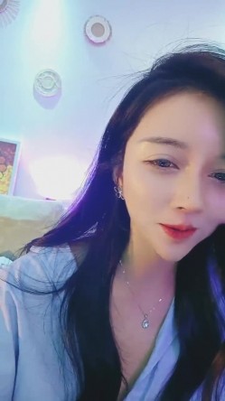 【高端奢华 ️顶级空姐】超美商务模特『小一一』极品女神重磅回归 又骚又御《此女只应天上有 人间谁配操一回》 截图10