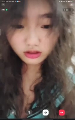 PUA套路【一对一】云南大二学生妹，精彩对白，忽悠给看个奶 截图1