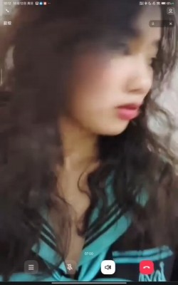 PUA套路【一对一】云南大二学生妹，精彩对白，忽悠给看个奶 截图5