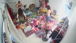 10月最新流出【破解摄像头】 ️监控下的女生宿舍日常洗澡换衣服 截图9
