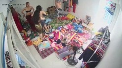 10月最新流出【破解摄像头】 ️监控下的女生宿舍日常洗澡换衣服 截图10