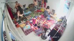 10月最新流出【破解摄像头】 ️监控下的女生宿舍日常洗澡换衣服 截图12