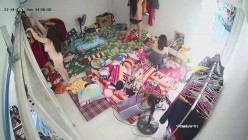 10月最新流出【破解摄像头】 ️监控下的女生宿舍日常洗澡换衣服 截图13
