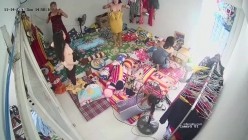 10月最新流出【破解摄像头】 ️监控下的女生宿舍日常洗澡换衣服 截图15