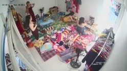10月最新流出【破解摄像头】 ️监控下的女生宿舍日常洗澡换衣服 截图16