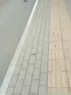 精彩公共场所啪啪被偷拍 最强刺激性爱甄选 小情侣学校走廊做爱 饥渴小情侣席地而战 截图5