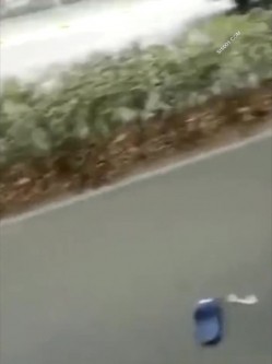 精彩公共场所啪啪被偷拍 最强刺激性爱甄选 小情侣学校走廊做爱 饥渴小情侣席地而战 截图8