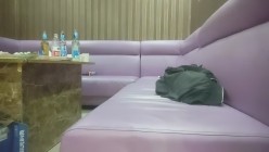 歌厅探花_ktv啪啪第一场吊带性感美女，口硬沙发后入表情诱人 截图8