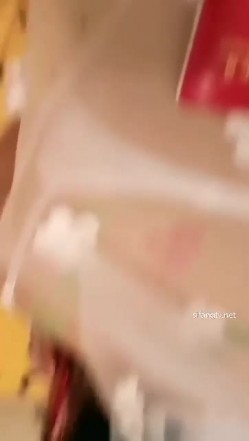 【极品反差婊子】牛语文老师各种调教喝尿，被我后入猛操边跟老公电话用重庆话聊天，啊啊啊我肚子不舒服不说了阿！ 截图2