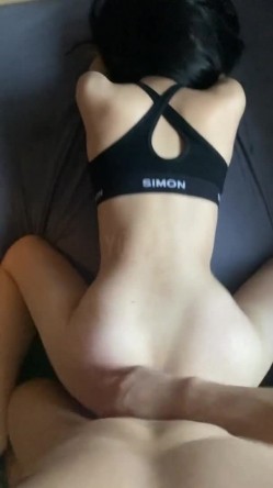 风流倜傥，推特健身男模，约炮大神【YoShiE冰块】爆肏各种美女健身婊，非常带劲儿 截图2