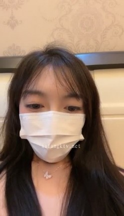 看了就想舔，极品一线天美鲍，【傲慢】，百分百网红级别，奶子又大又挺，那吱吱吱的淫水声配上嗲嗲的叫 截图7